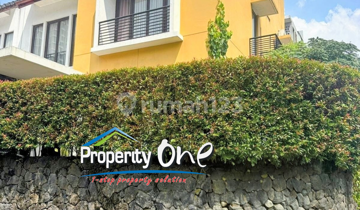 Jual Rumah Hook Mewah Lokasi Strategis di Bintaro Dekat Akses Tol, Stasiun KRL, Pusat Perbelanjaan, Rumah Sakit, dan Sekolah Internasional