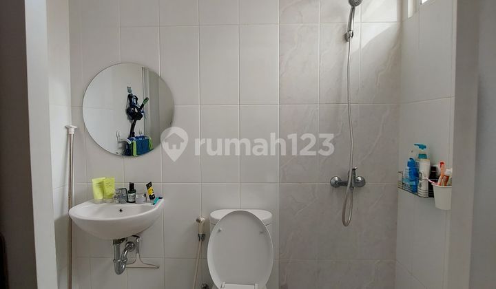 Jual Rumah 2 Lantai Full Furnished di Milano Village Gading Serpong Dekat Akses Tol Jakarta - Serpong 2