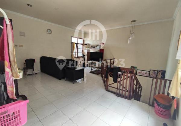 Nice House Super Sturdy Building in East Cipinang, East Jakarta 2