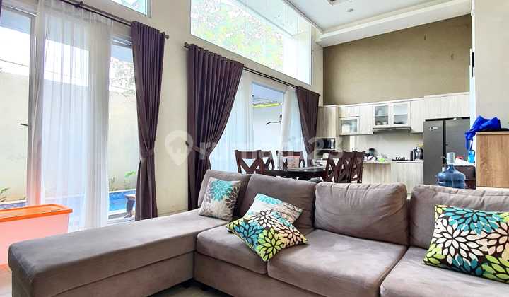 House in Complex with Private Pool on Tb Simatupang 2