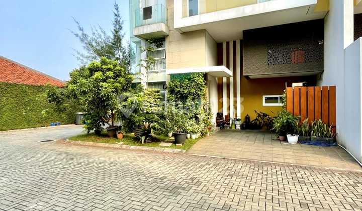 Rumah Dalam Komplek Private Pool Di Tb Simatupang Rumah Dalam Komplek Private Pool Di Tb Simatupang