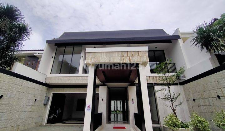 Rumah 2 Lantai Baru Semi Furnished SHM di Kemang, Jakarta Selatan 2