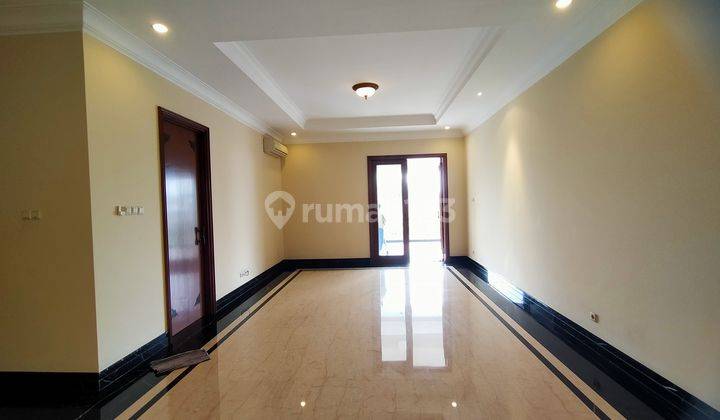 Rumah 2 Lantai Bagus Semi Furnished SHM di Ampera, Jakarta Selatan