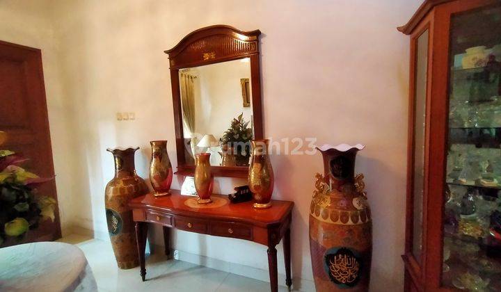 Rumah Bagus Unfurnished SHM di Kesehatan, Jakarta Selatan