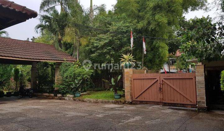 Rumah 2 Lantai Bagus Semi Furnished SHM di Pejaten, Jakarta Selatan 2