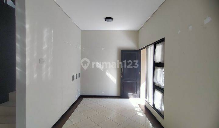 Rumah 2 Lantai Butuh Renovasi Unfurnished SHM di Tanah Kusir, Jakarta Selatan 2