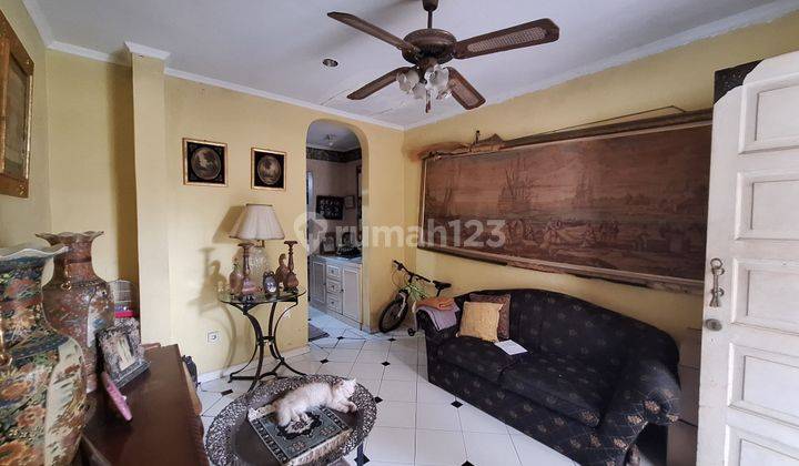 Rumah 2 Lantai Butuh Renovasi Unfurnished SHM di Haji Nawi, Jakarta Selatan 2