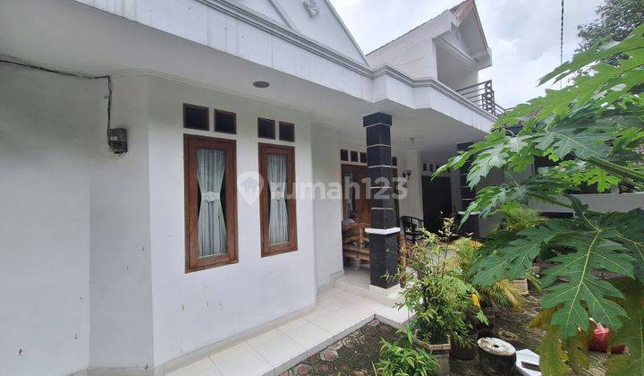 Rumah 2 Lantai Bagus Unfurnished Shm Di Wijaya Kusuma, Tangerang Selatan 1