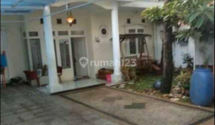 Rumah Butuh Renovasi Unfurnished SHM di Petukangan, Jakarta Selatan 1