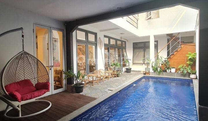 Rumah Bagus Private Swimming Pool di Kby Baru 1