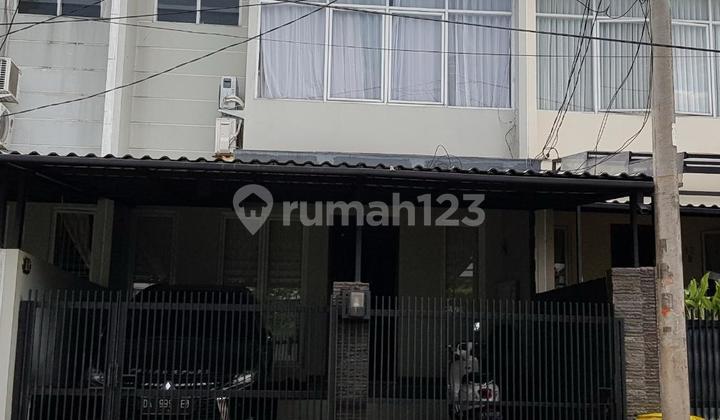 Rumah Furnished Komplek Terdepan Cirendeu