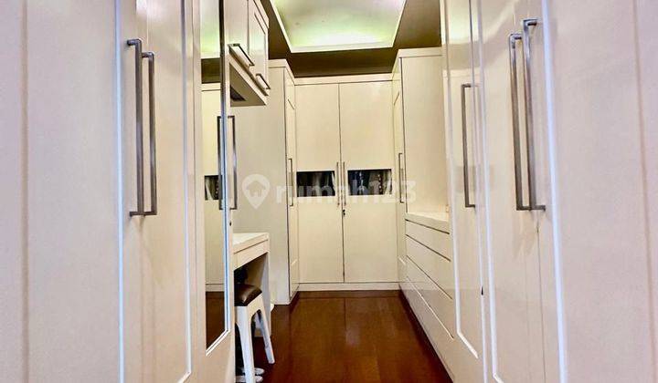 Rumah 2 Lantai Bagus Semi Furnished Shm Di Pangkalan Jati, Depok 2