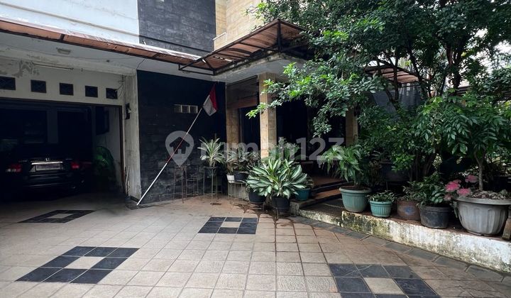 Prime Area Depan Taman di Kebayoran Baru Prime Area Depan Taman di Kebayoran Baru