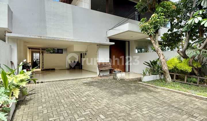 Rumah Murah Modern Resort Design Di Kemang