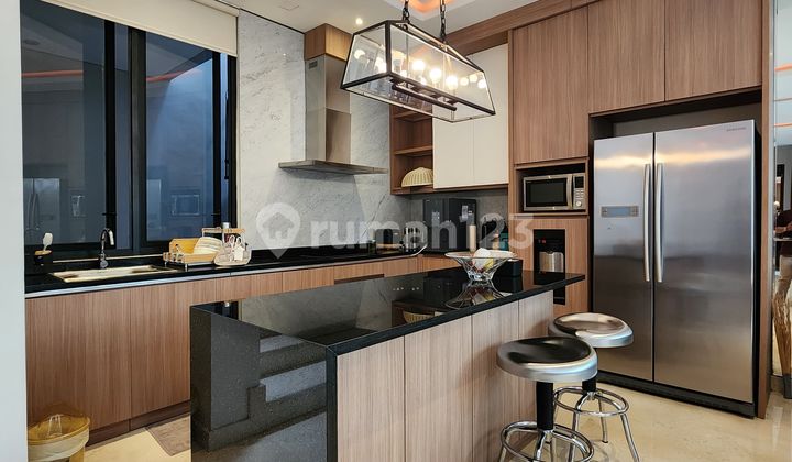 Modern Tropical Style Townhouse di Cipete Raya 2