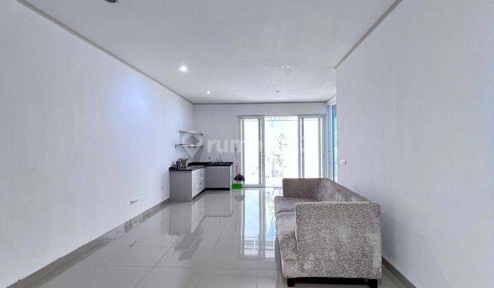 Exclusive Townhouse Di Tb Simatupang 2