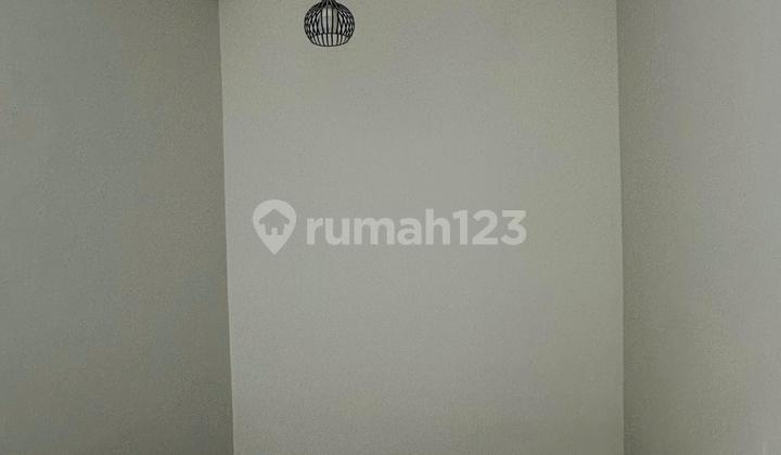 Prime Area Brand New House Cempaka Putih Tengah 2