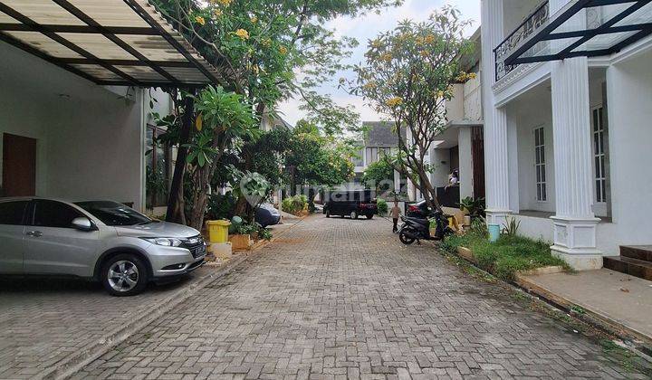 Nice Townhouse Di Bangka Kemang 2