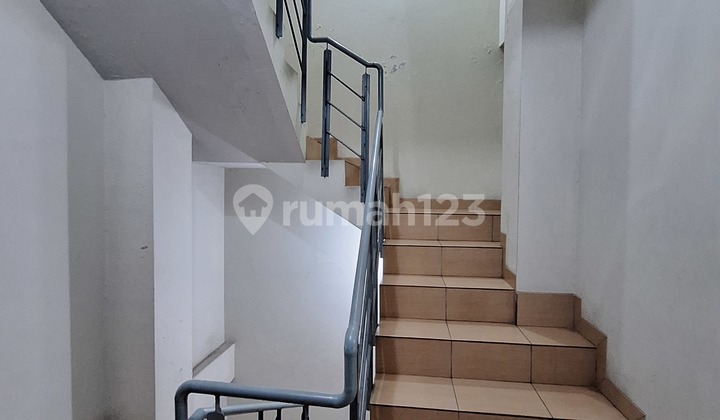 Price Drop for Prime Location Boarding House in Gajah Mada 2