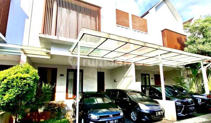 Townhouse Siap Huni di Pejaten Barat