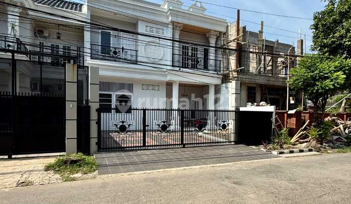 Brand New House with Private Pool in Cinere