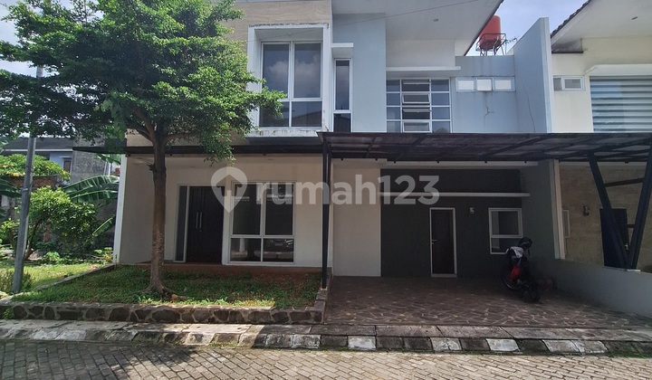 Turun Harga Brand New Townhouse Di Veteran