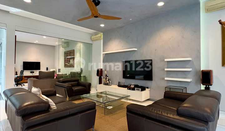 Rumah Bagus di Taman Gandaria Dekat Gandaria City Rumah Bagus di Taman Gandaria Dekat Gandaria City