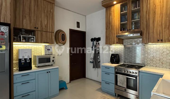 Modern Tropical Townhouse Di Kebagusan Jagakarsa 2
