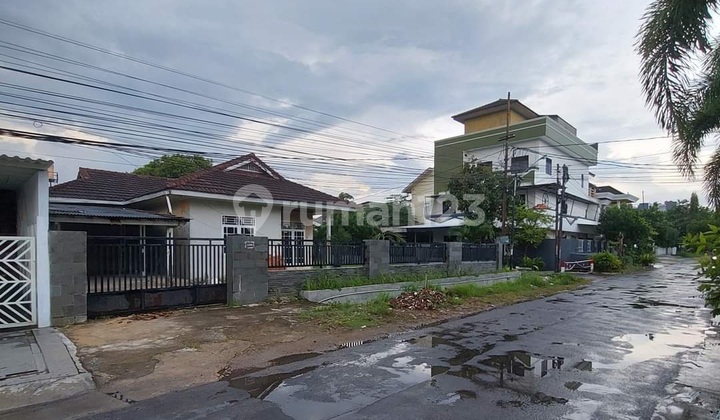 Tanah bonus rumah tua way halim di Griya indah 1