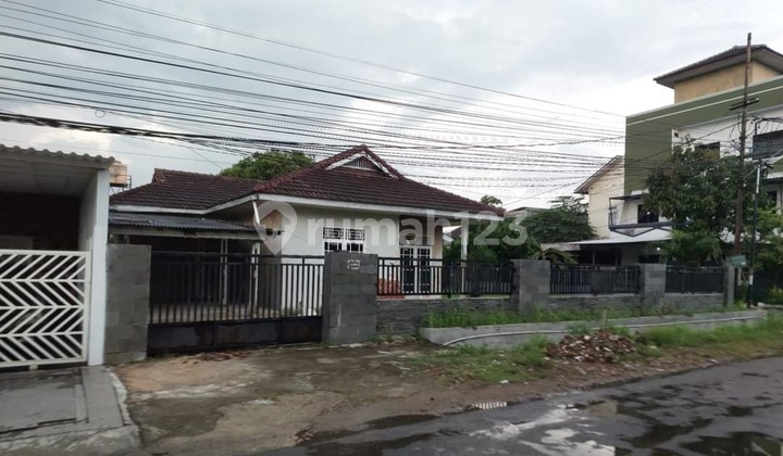 Tanah bonus rumah tua way halim di Griya indah 3