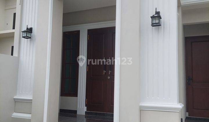 Rumah mewah di Jl urip Sumoharjo
