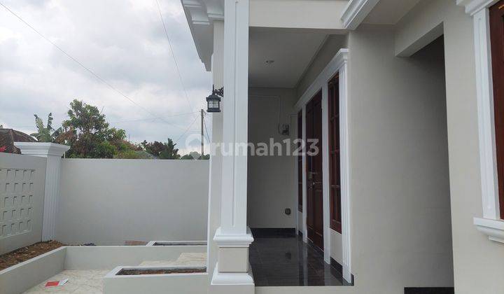 Rumah mewah di Jl urip Sumoharjo