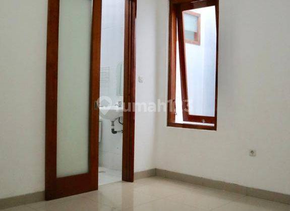 Rumah Siap Huni Di Mampang Jakarta Selatan 8