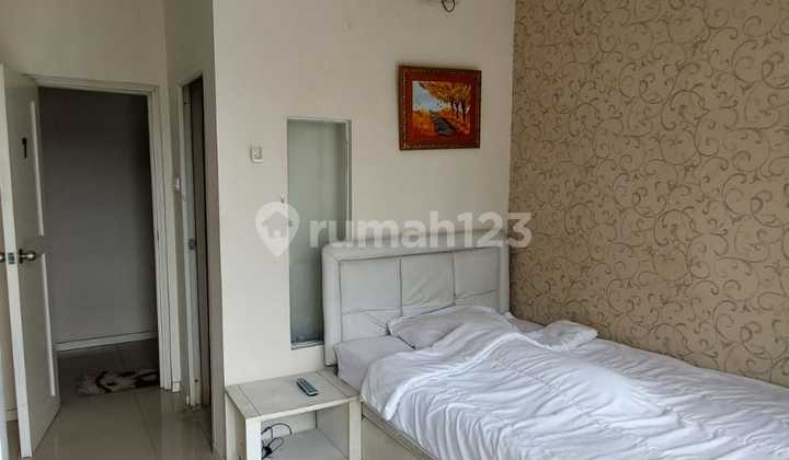 Disewakan Rumah 2 Lantai Di Cilandak 10 Kamar Tidur, Cocok Untuk Hunian Besar Atau Kost Eksklusif