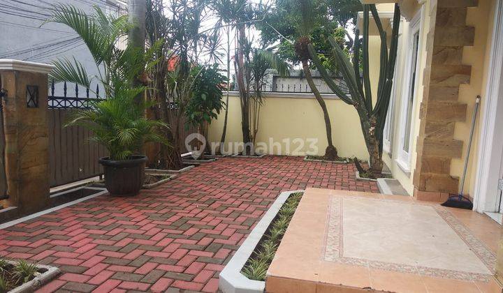 Rumah Bagus Unfurnished Di Cipete Jakarta Selatan