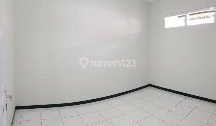 Disewakan Rumah Jl Kesehatan Raya Siap Huni 8