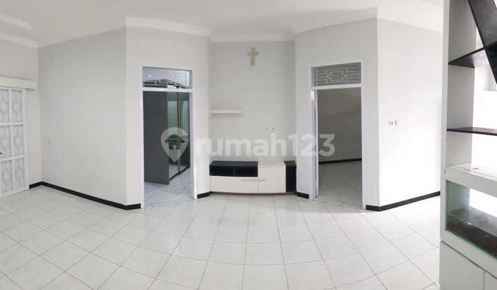 Disewakan Rumah Jl Kesehatan Raya Siap Huni 9