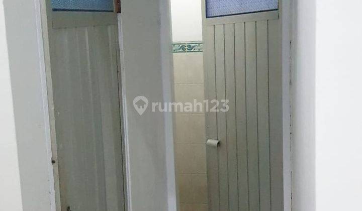 Disewakan Rumah Jl Kesehatan Raya Siap Huni 16