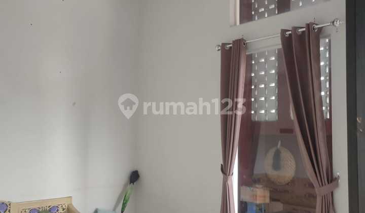 Spacious House and 20 Minutes from the Airport in Menoreh 2