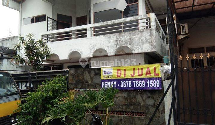 Rumah Tua Taman Aries Meruya Jakarta Barat 1