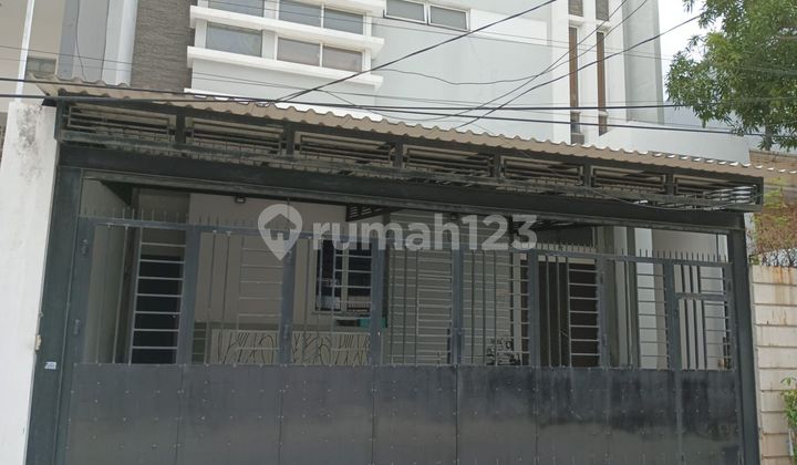Rumah 2 Lantai Taman Ratu Indah Duri Kepa Jakarta Barat