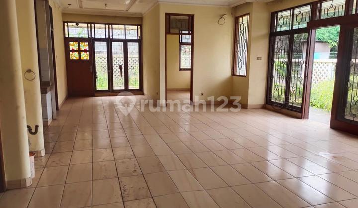 1.5 Story Intercon House Meruya West Jakarta 2