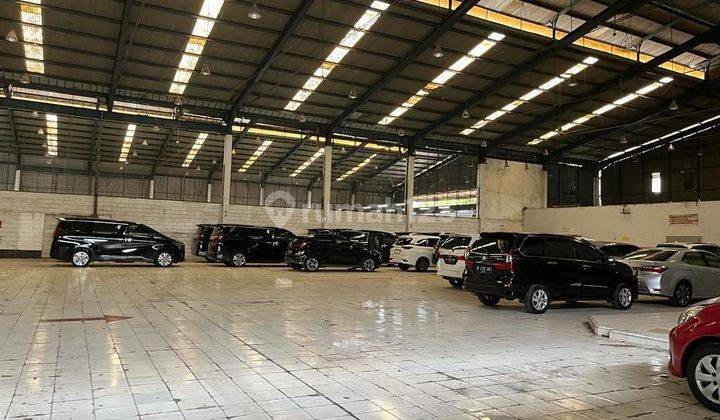 Gudang Pinggir Jalan Raya komplek Gudang Narogong LB 4000m2  Cocok Pool Mobil Mewah Gudang Strategis Bekasi Bogor 1