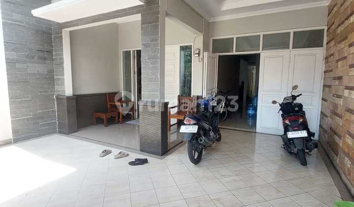 Butuh Cepat Rumah Pinggir Jalan Bisa Buat Usaha Depan Sekalian Bisnis Kos Kosan Bulevard Hijau Harapan Indah Bekasi Butuh Cepat Rumah Pinggir Jalan Bisa Buat Usaha Depan Sekalian Bisnis Kos Kosan Bulevard Hijau Harapan Indah Bekasi