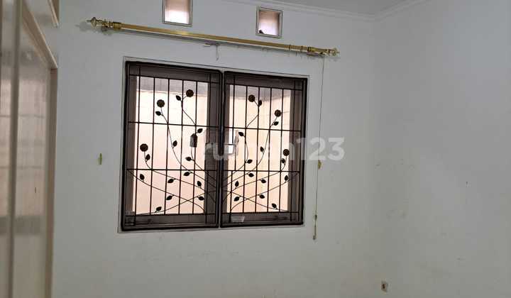 Must Be Rented Quickly Must Be Rented Quickly