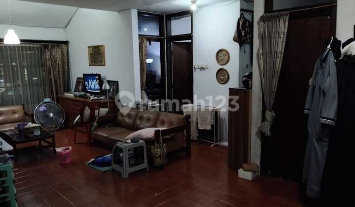 Rumah Lama 2 Lantai Terawat SHM Turangga Buah Batu di Turangga