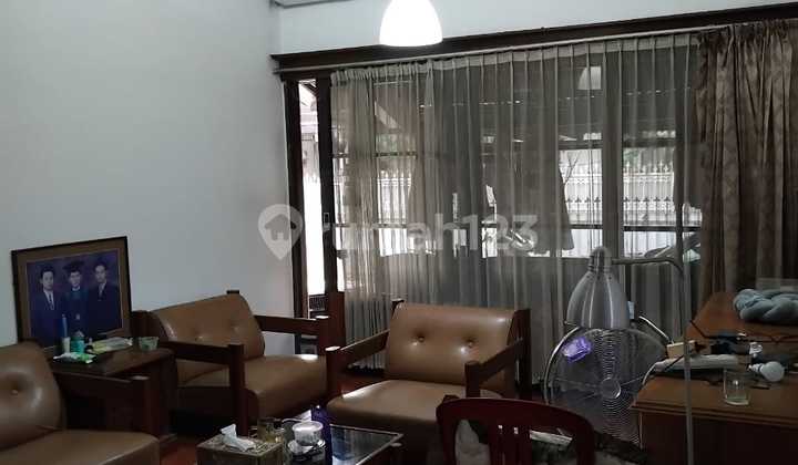 Well-Maintained 2-Story Old House Shm Turangga Buah Batu in Turangga