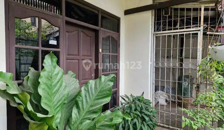 Rumah Dekat Pusat Kota Rumah 1