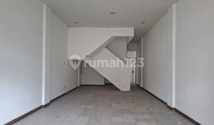 For Quick Sale 3-Story Shophouse in Gading Serpong Near Mall SMS 2