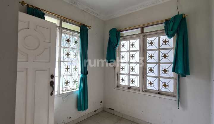 Neat 2-Story House, Negotiable, Tourist City. 2